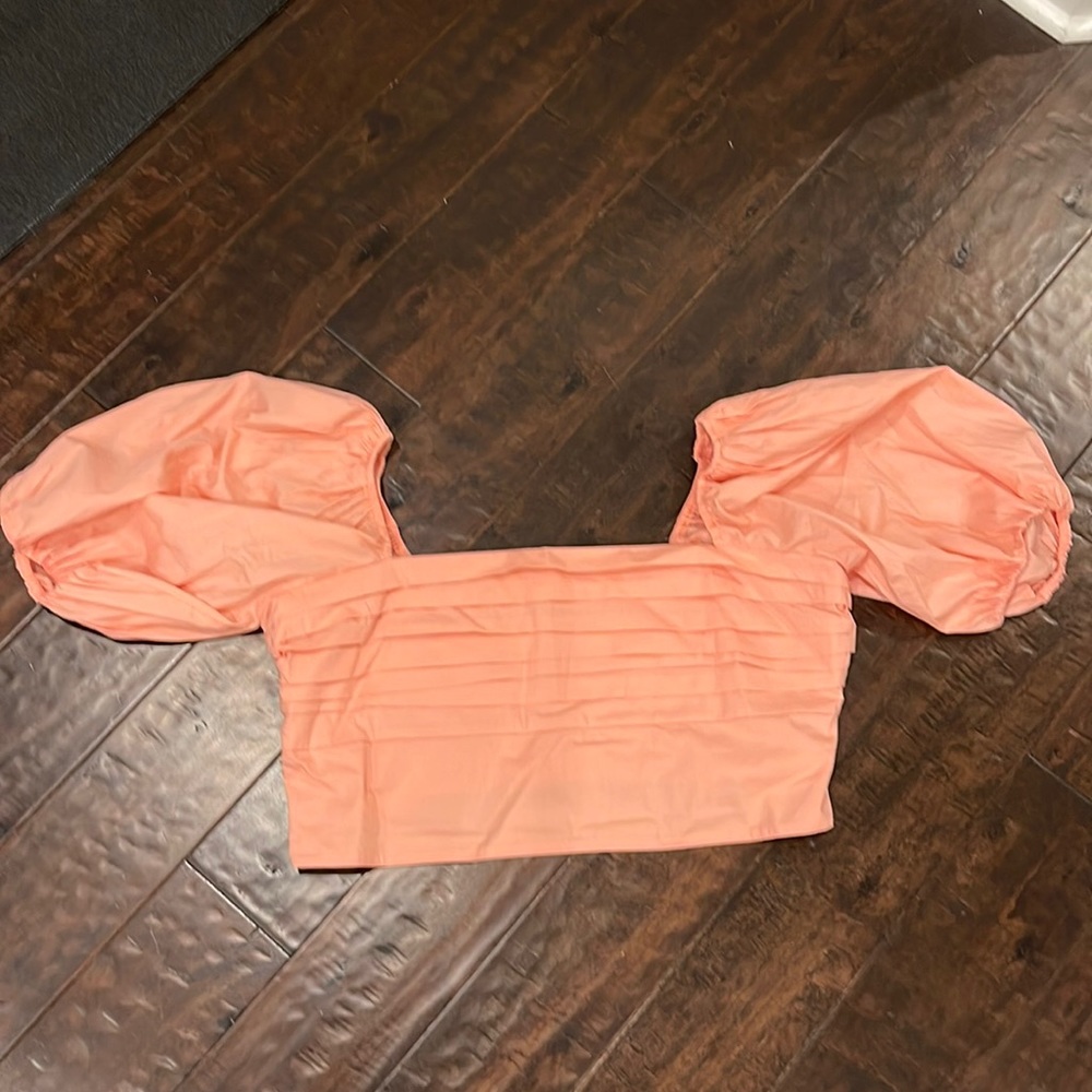 Abercrombie & Fitch top. Worn once. Pink/coral color